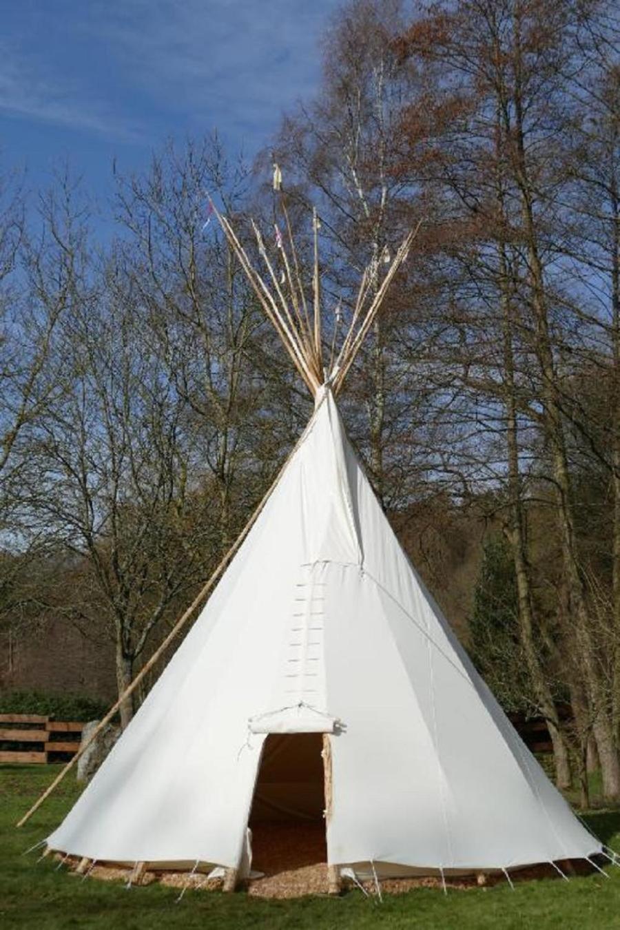 Ausserhalb2 - Uebernachten Im Tipi Weisel